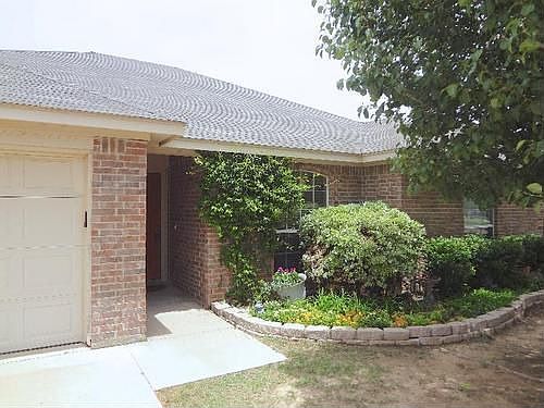 1st image of 933 La Sierra Dr