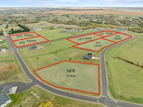 4615 24th St SE, Minot, ND 58701