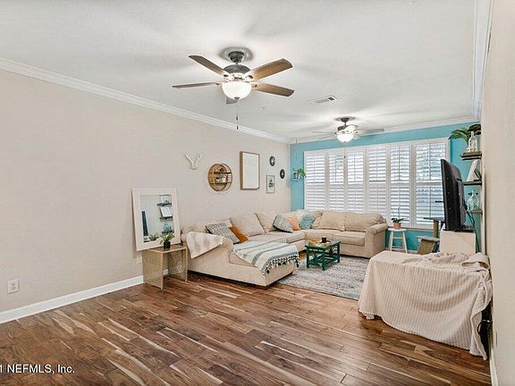 4th image of 13810 SUTTON PARK Drive #618