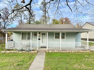 203 E Pine St, El Dorado Springs, MO 64744