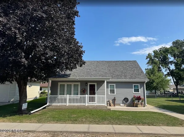 130 Juniper St, Scotland, SD 57059