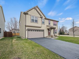 941 Brahms Rd, Volo, IL 60073
