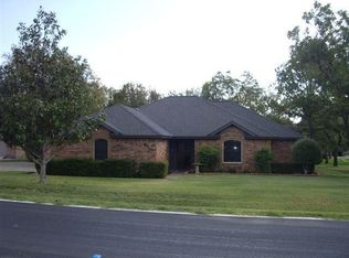 8915 Hickory Hill Dr, Granbury, TX 76049