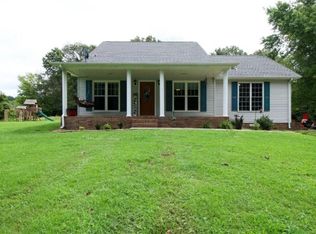 6317 Buzzard Creek Rd, Cedar Hill, TN 37032