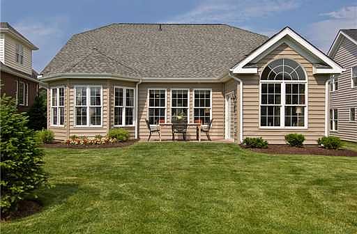 2nd image of 323 Patriot Ln #302