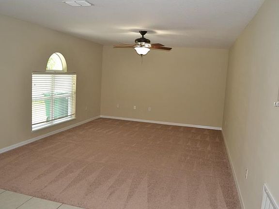 3rd image of 945 Cascades Park Trl