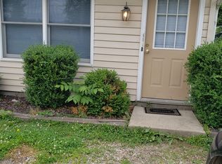 956 Blachleyville Rd #B, Wooster, OH 44691