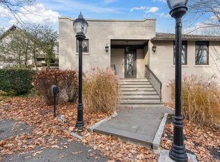 5 Cedar Lane, Glen Cove, NY 11542