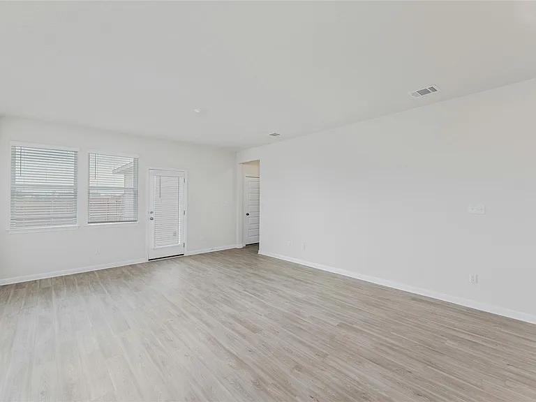2457 Lucy Axel Ln — Photo 7