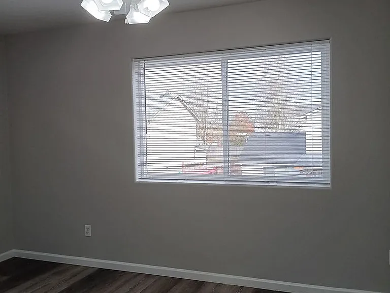 652 Jasmine Cir — Photo 21
