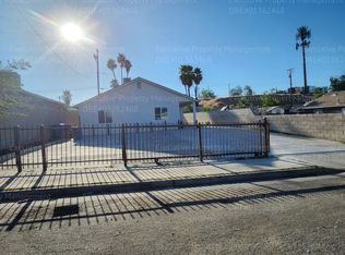 2319 Gurley St, Bakersfield, CA 93305