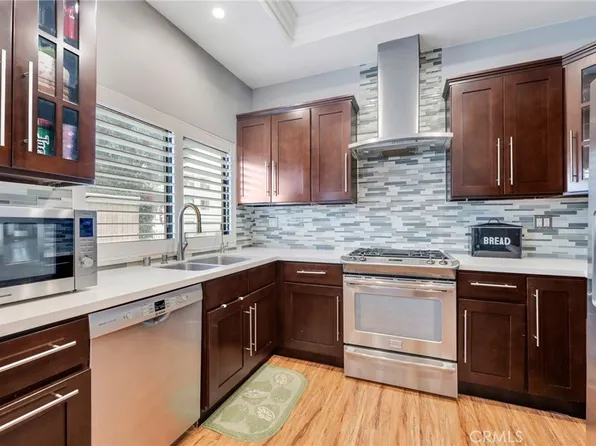 18433 Hatteras St Unit 408, Tarzana, CA 91356