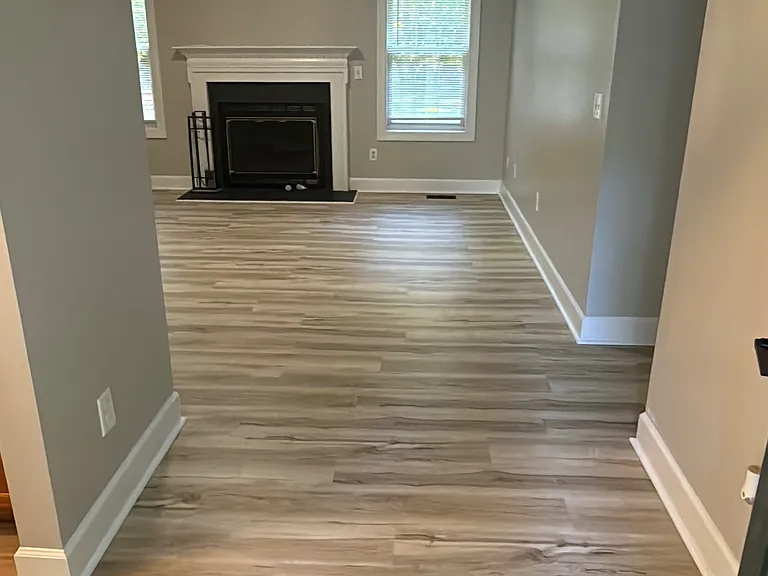 130 Camden Dr — Photo 2
