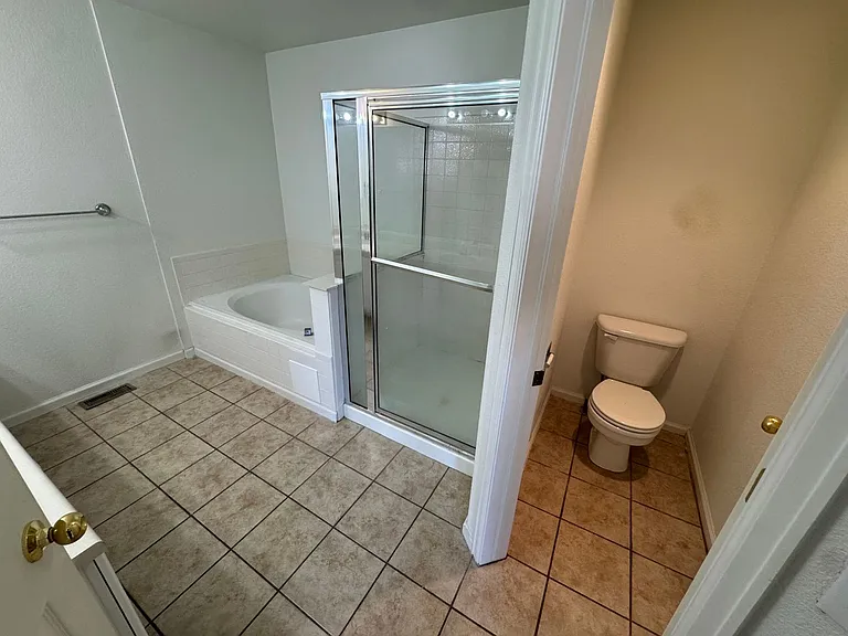 4505 S Auckland Ct — Photo 16