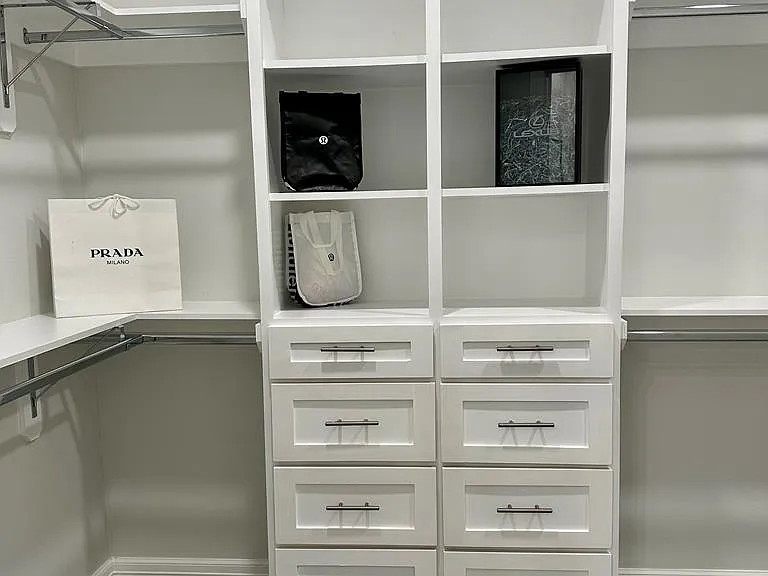 7005 Heliconia Dr — Photo 19