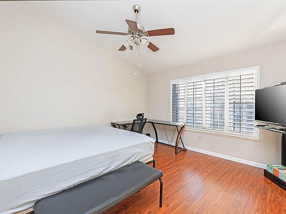 2nd image of 8221 Bedford Cove Way