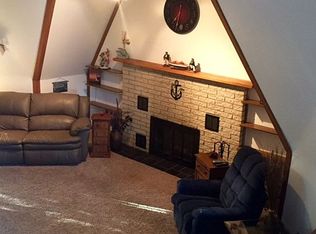 15370 Jennings Rd, Fenton, MI 48430