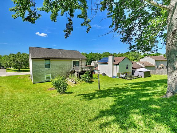 5th image of 1204 Constitution Dr