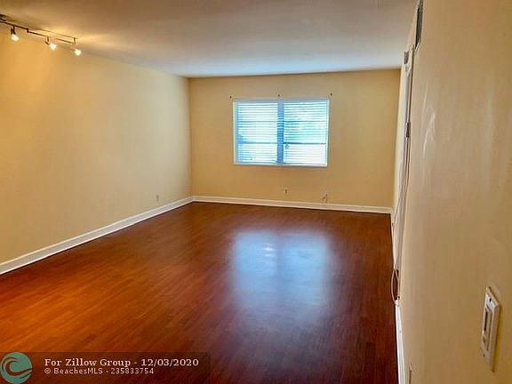 3rd image of 1950 N Andrews Ave APT 108D