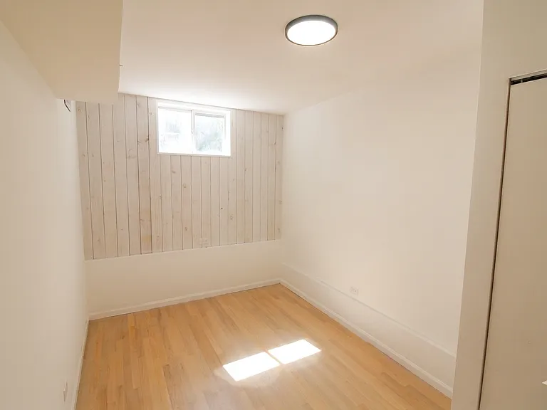 2470 N Clybourn Ave #CH1 — Photo 6