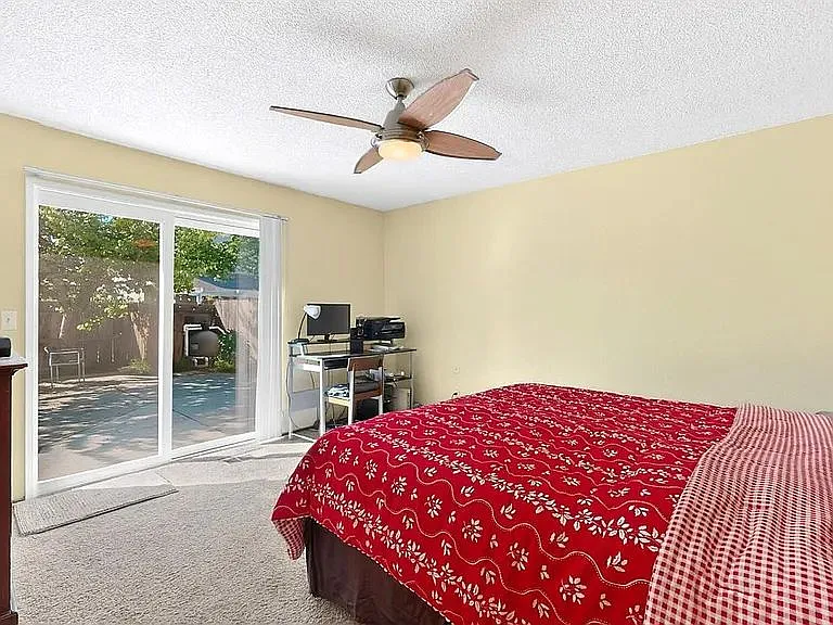 540 Fullerton Dr — Photo 9
