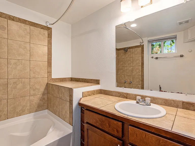 5620 Nebraska Way — Photo 7