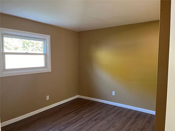 4th image of 62 Oak St #4B