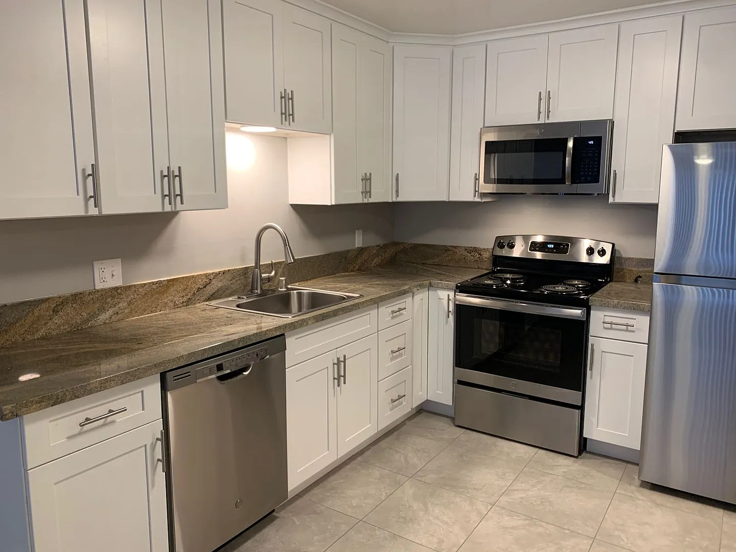 2707 O Street — Photo 2