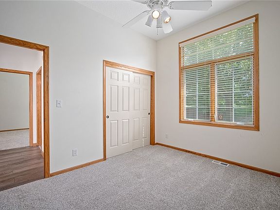 5th image of 1665 Waters Edge Dr