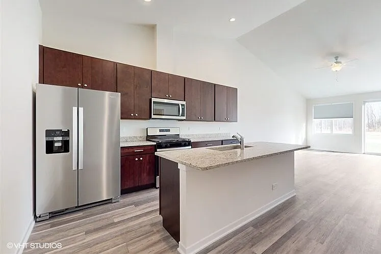 78 Olympus Dr — Photo 6