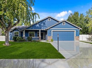 4024 W Gillette Dr, Meridian, ID 83642