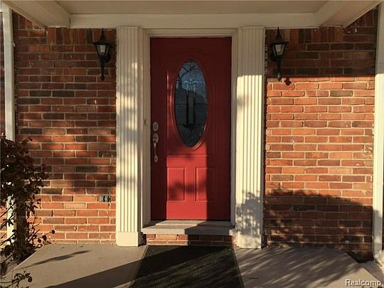 2nd image of 1001 Brenthaven Dr