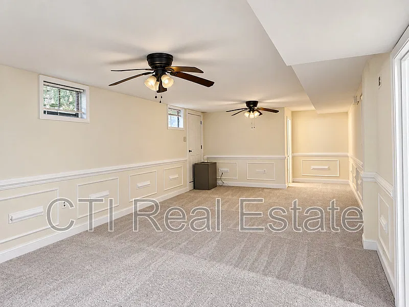 4 bed, 3.0 bath, 2660 sqft, $2,500 — Photo 4