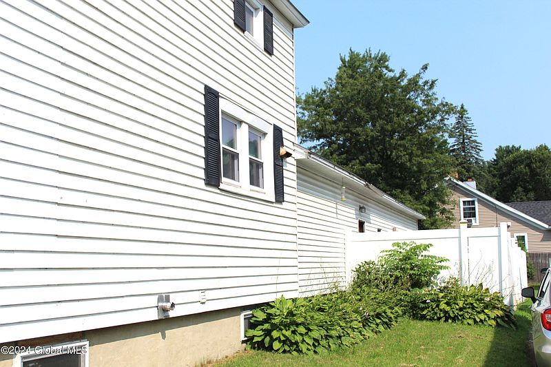 2nd image of 103 Maple Street