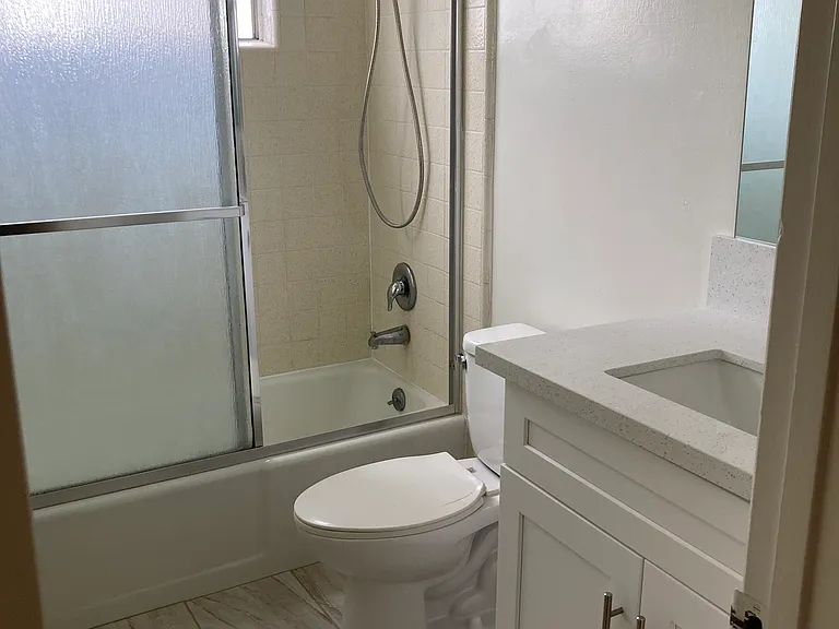 119 Driftwood St #13 — Photo 11