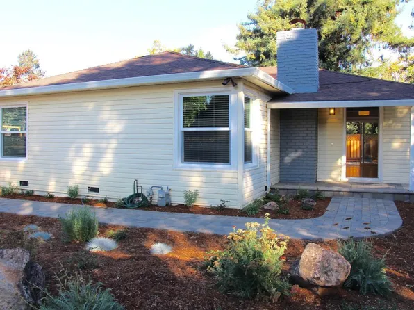 166 Willow Rd, Menlo Park, CA 94025