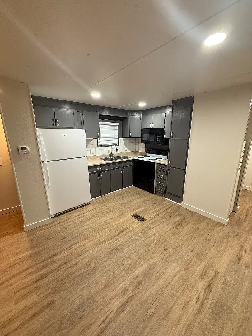 150 Private Road 1610 — Photo 3