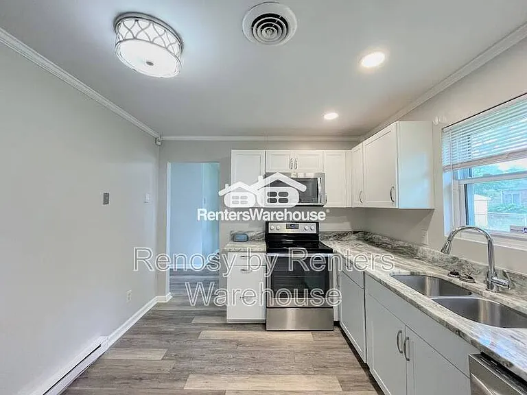 2912 Doris Ave — Photo 6
