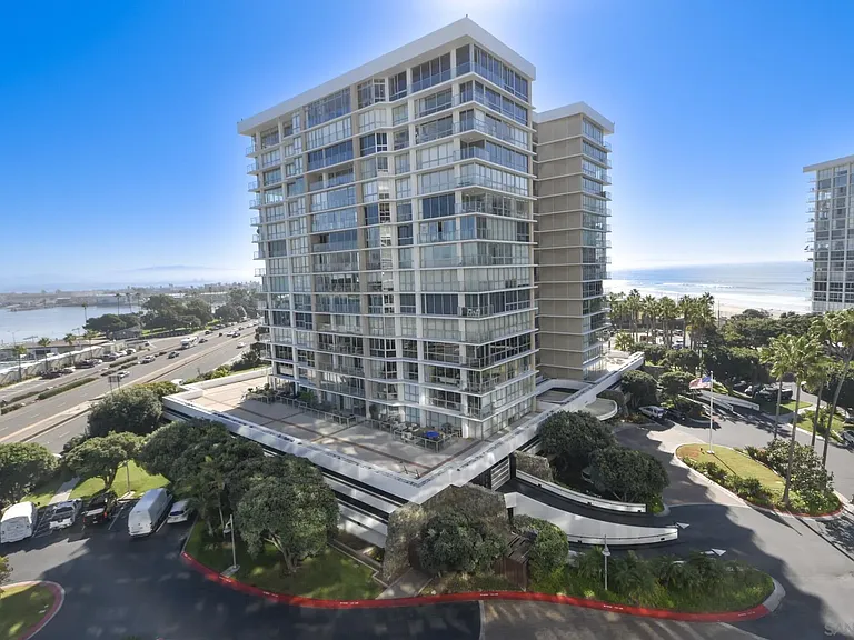 1810 Avenida Del Mundo #702 — Photo 9