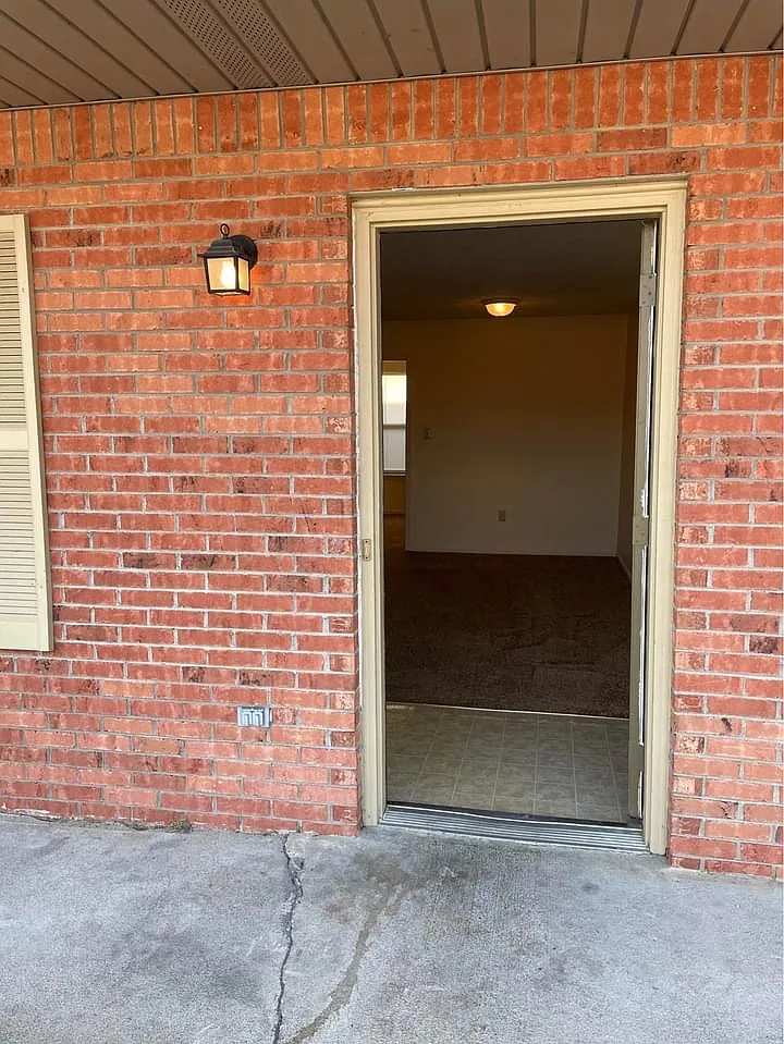 223 Keystone Drive - 9 — Photo 1