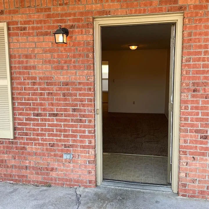 223 Keystone Dr #9
