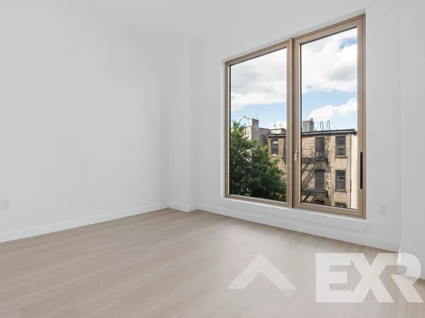 33 4th Street image 10 of 15