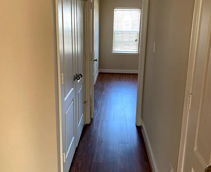 11876 Country Squire Way — Photo 6
