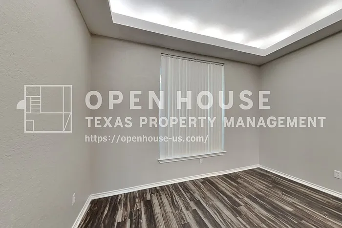 10101 Stoneleigh Dr — Photo 10