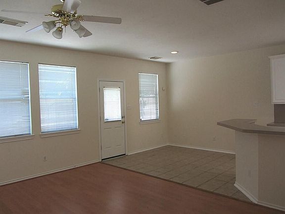 3rd image of 16642 Cairngrove Ln