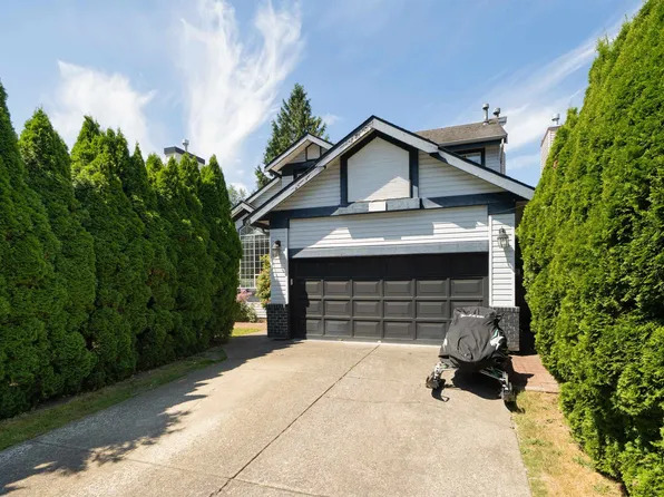 9477 209th St, Langley, BC V1M 2H1