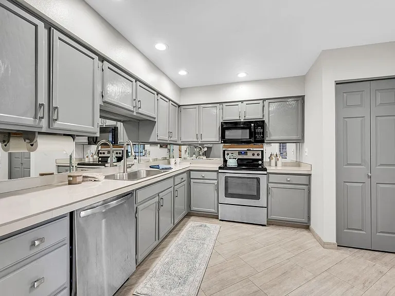 9115 E Purdue Ave #213 — Photo 3