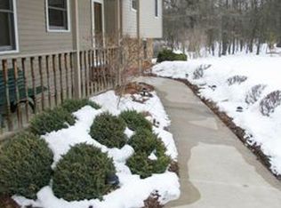 2133 E Blueberry Ln, Midland, MI 48642