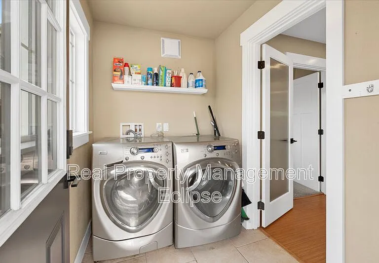 26616 NE Valley St #A — Photo 19