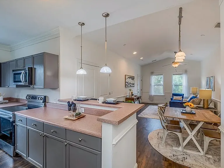 204 E Park Ave #203 — Photo 9